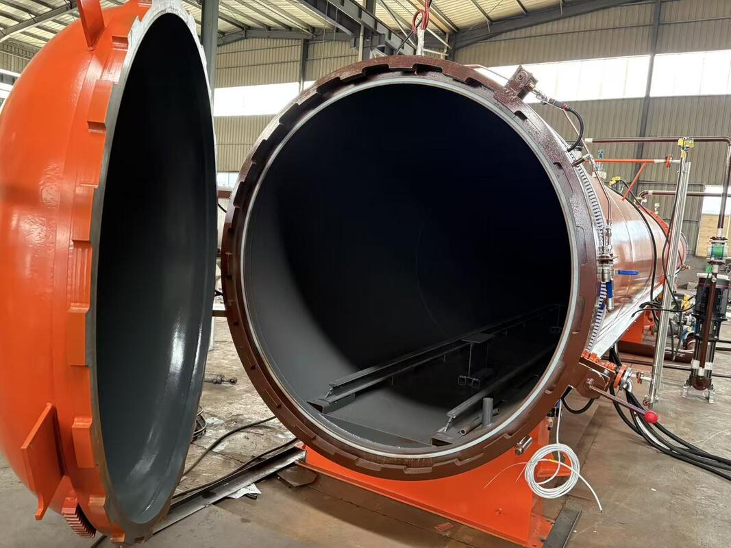 カーボンファイバーオートクラブ 自動複合オートクラブ 複合部品製品 カーボンファイバーシートフィッティングの固化